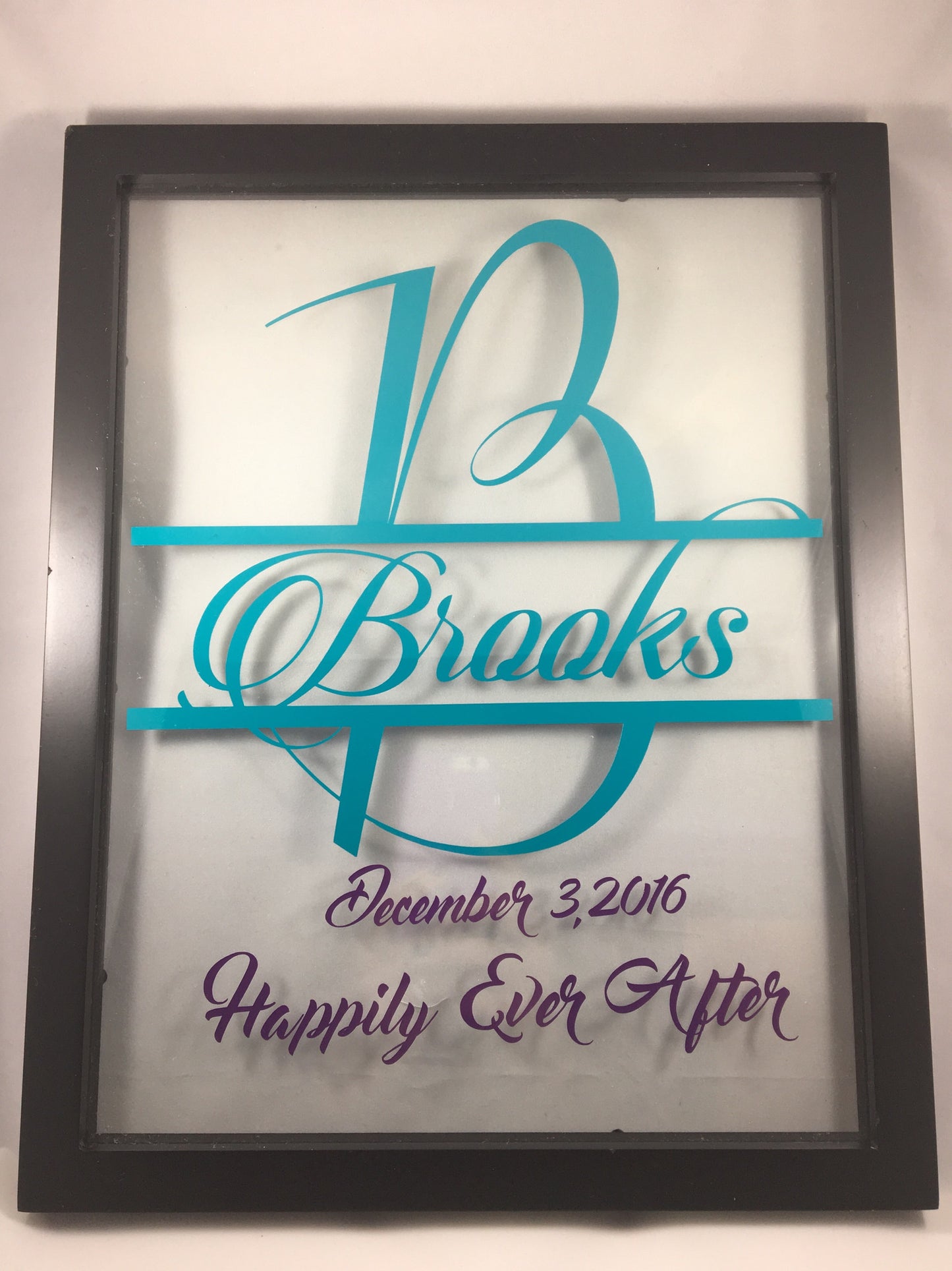 Split letter floating name frame - Unbreakable Memories