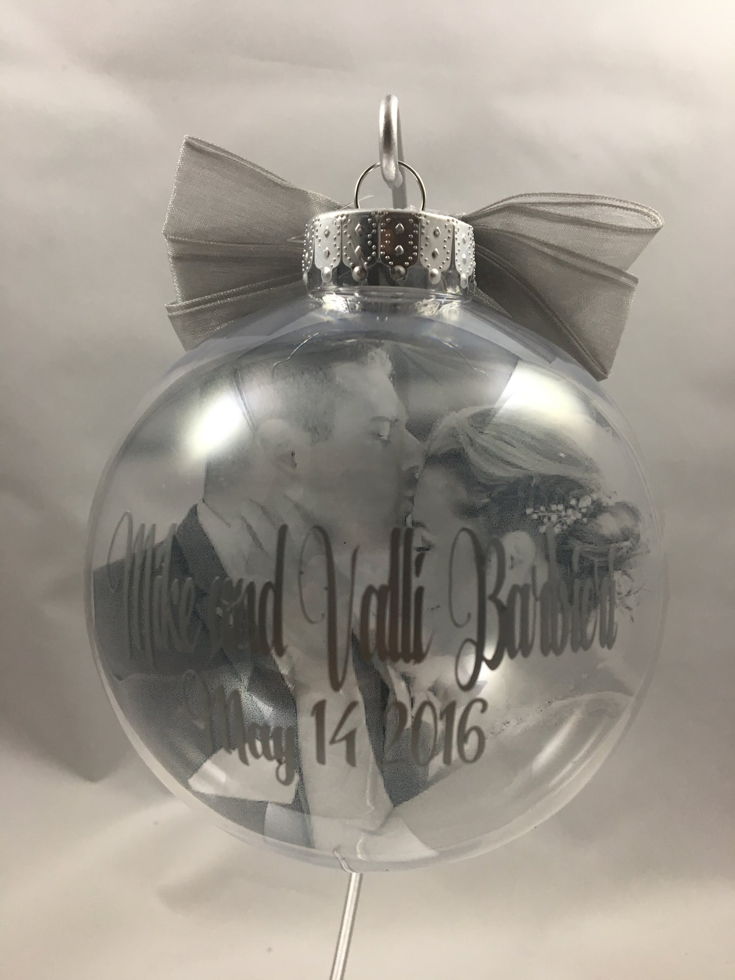 Floating Photo Christmas Ornament - Unbreakable Memories