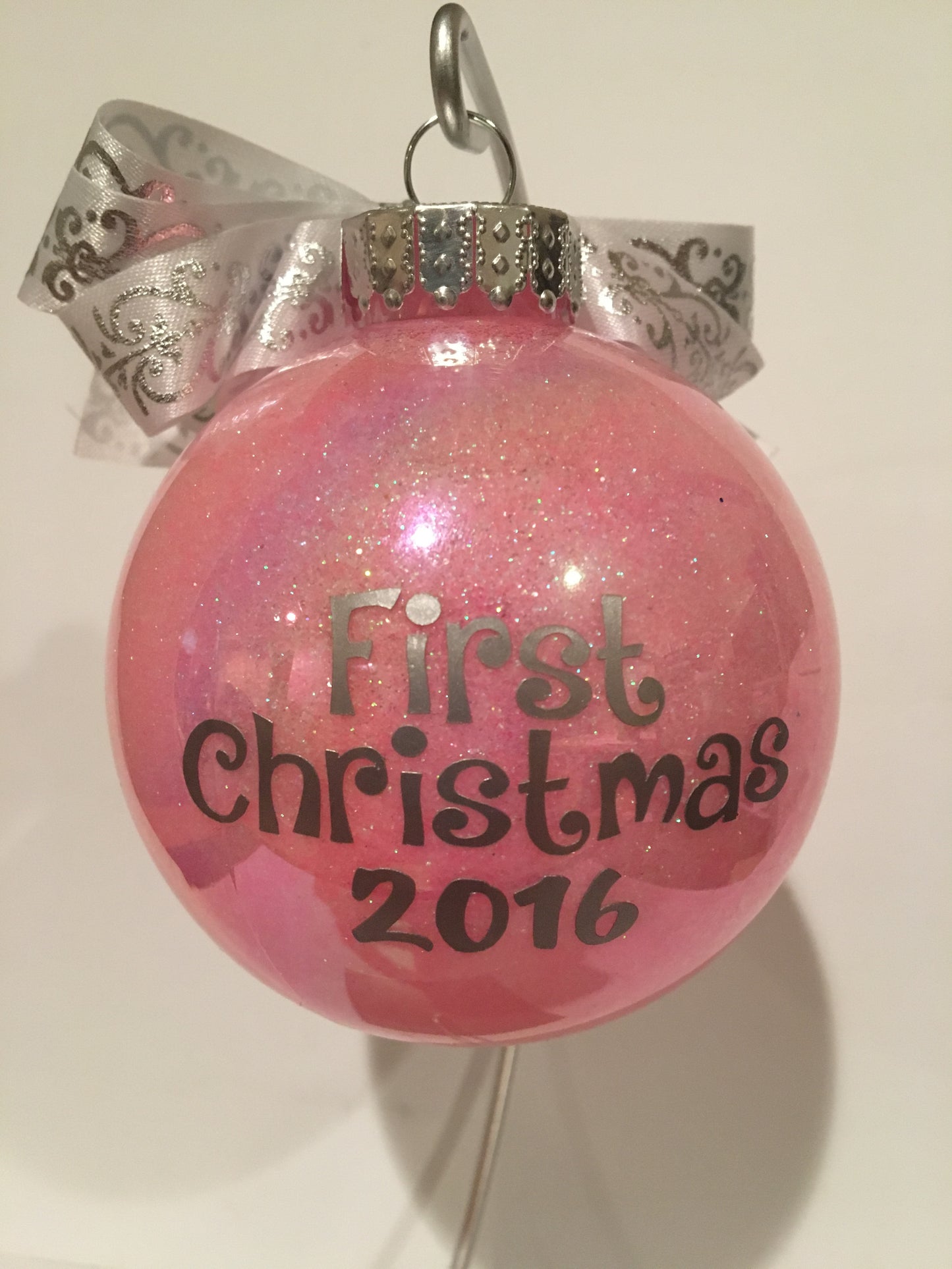 Personalized Christmas Ornament - Unbreakable Memories